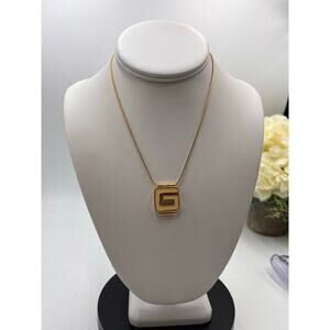 Givenchy Bijoux Paris New York Designer Gold Plated Cream Enamel G Necklace New